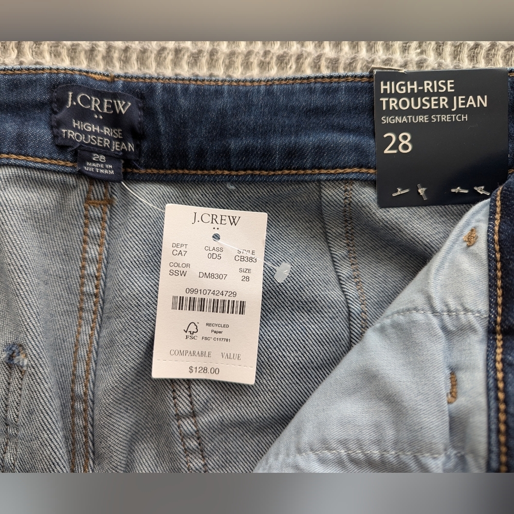 NWT! J. Crew Trouser Jeans Size 28